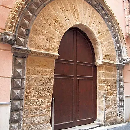Ξενοδοχείο Moderno 2*